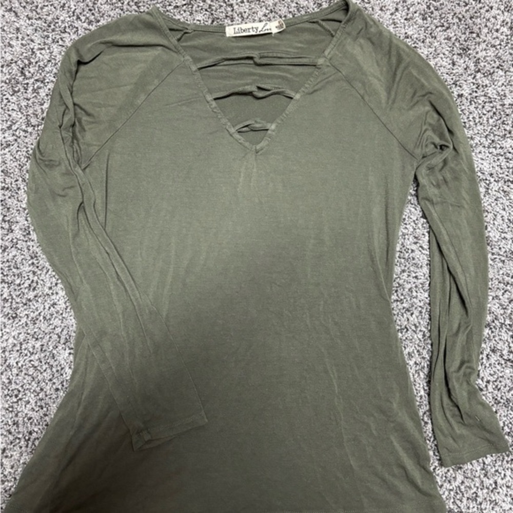 Liberty Love Green Cut Out Tunic Blouse